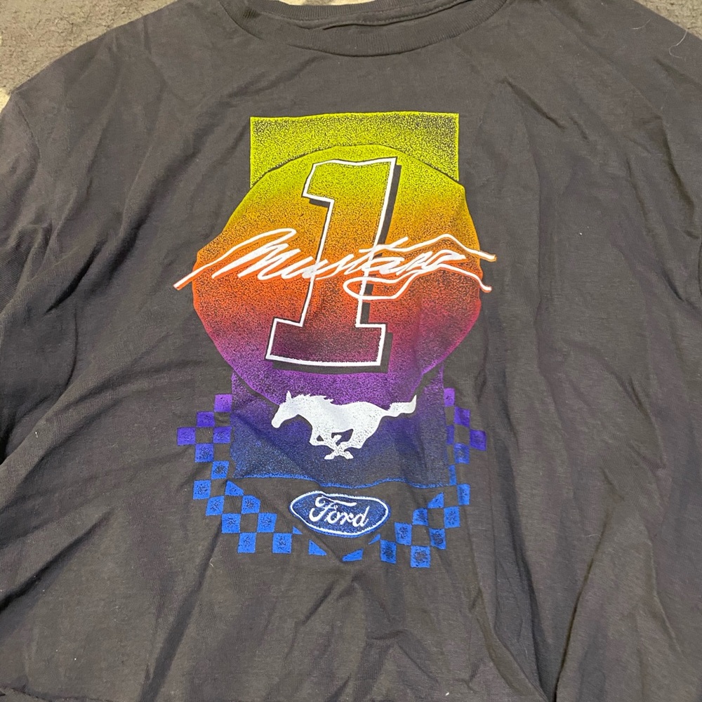 tee shirt